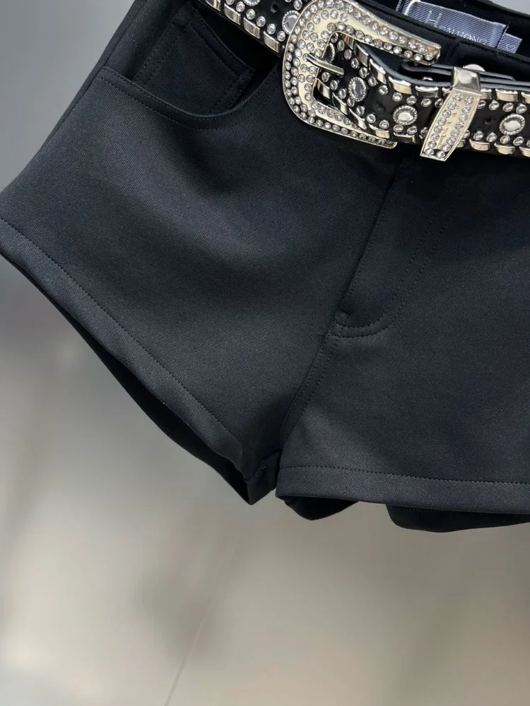 Модни реколта шорти с висока талия, Дамски панталони, есен 2023, Нова кожена каишка с нитове и диаманти, тесни черно-бели панталони, комплект от две части